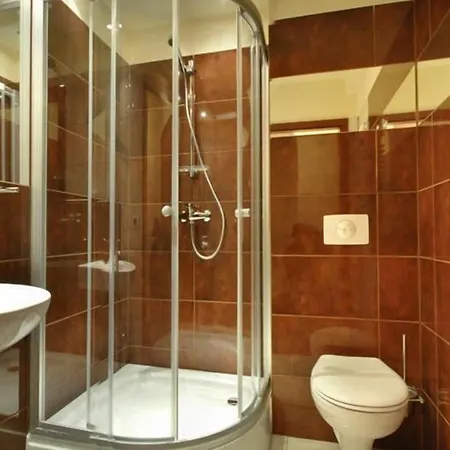 Kristina & Bed & Breakfast 4*